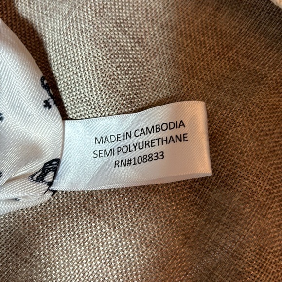 Juicy Couture "Under Lock & Key" White Crossbody Bag - Picture 7 of 7